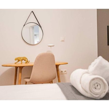 O&O Group - Eclectic Chic Thissio Apartment Ateny Zewnętrze zdjęcie