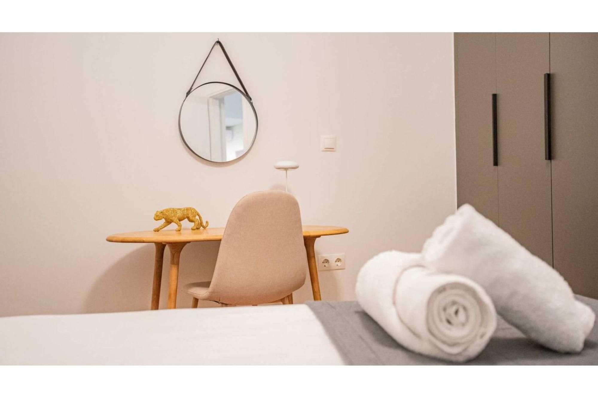 O&O Group - Eclectic Chic Thissio Apartment Ateny Zewnętrze zdjęcie